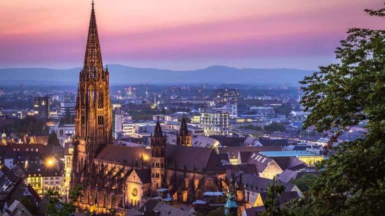 Freiburg Gezi Rehberi: İsviçre Sınırında Bütçe Dostu Bir Kaçamak